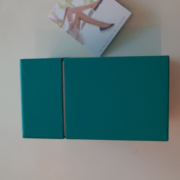 Tieks shoe box - Picture 5 of 8